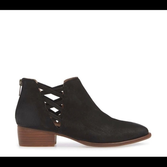 SEYCHELLES Remembrance Elegant Black Ankle Booties with Cutout Design/size 6 - Picture 3 of 9